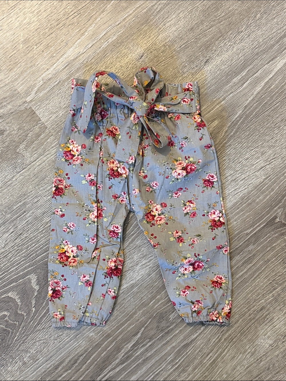 H&M Light Gray Floral Tie-Waist Kids Pants